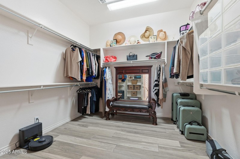 Large Walk in Closet