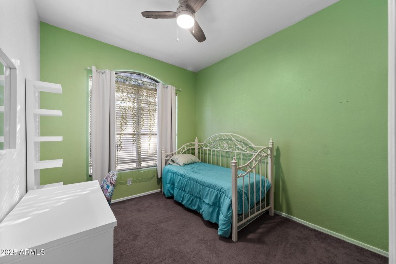 022__3918 E San Pedro Ave