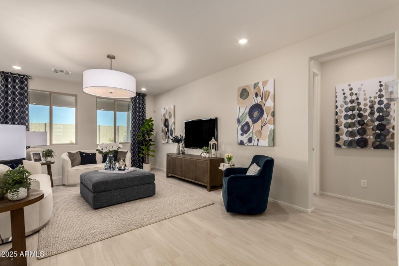 9-2526 Great Room #1