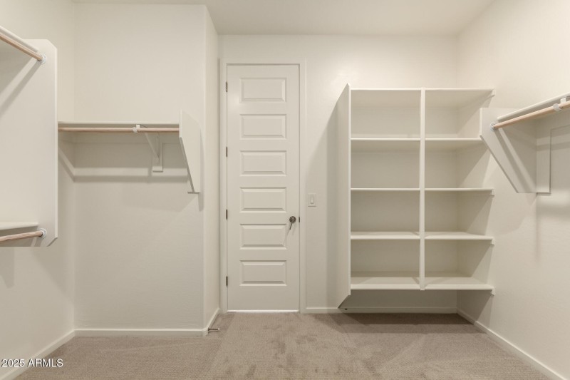 15 Owner's Suite Closet