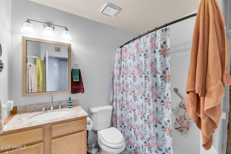 Updated Guest Bathroom!