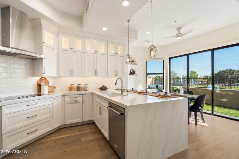 New Chefs Kitchen with Island