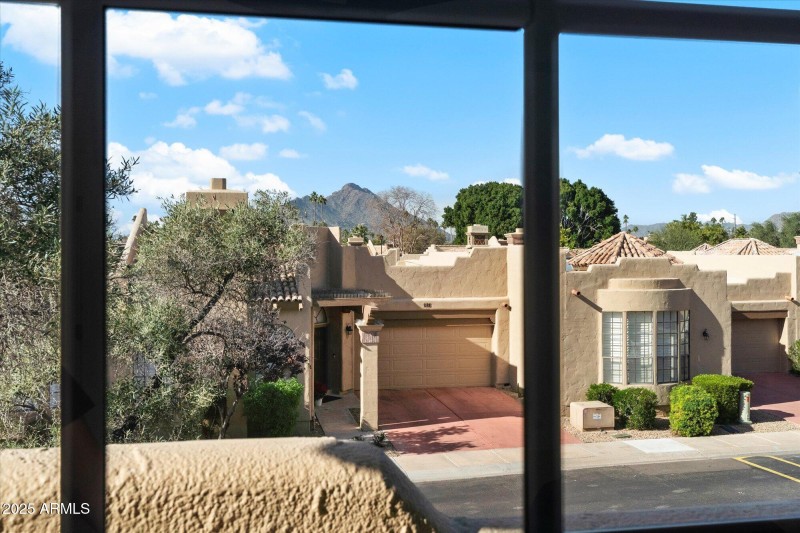 Camelback Mountain Views from Loft