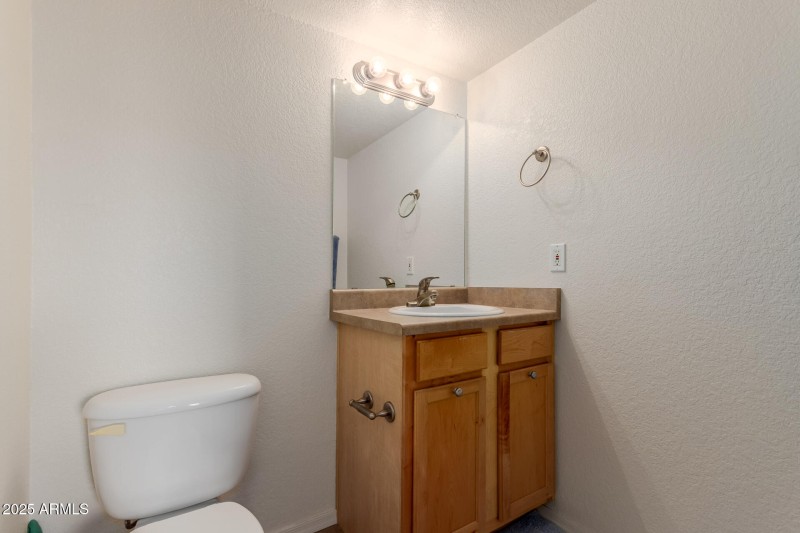 BATHROOM ENSUITE BEDROOM 2