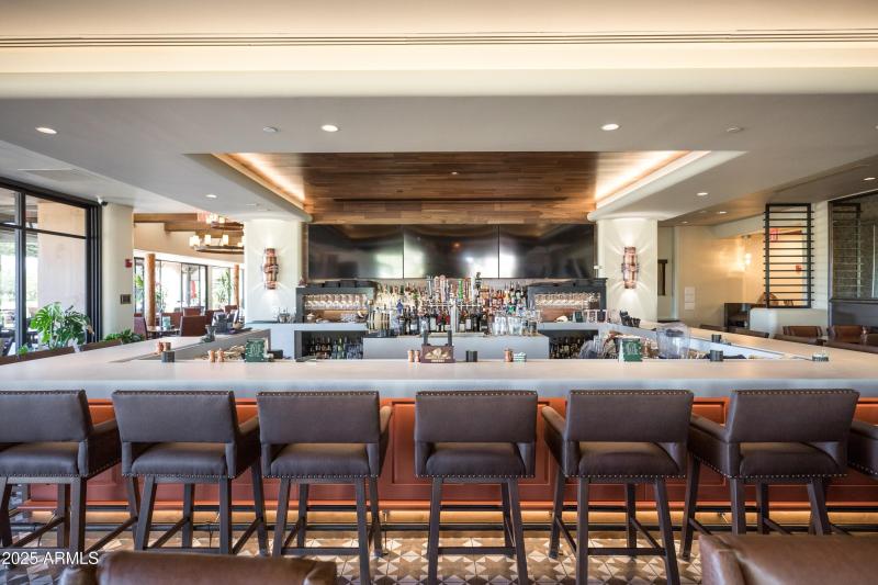 Bar Great for Meeting