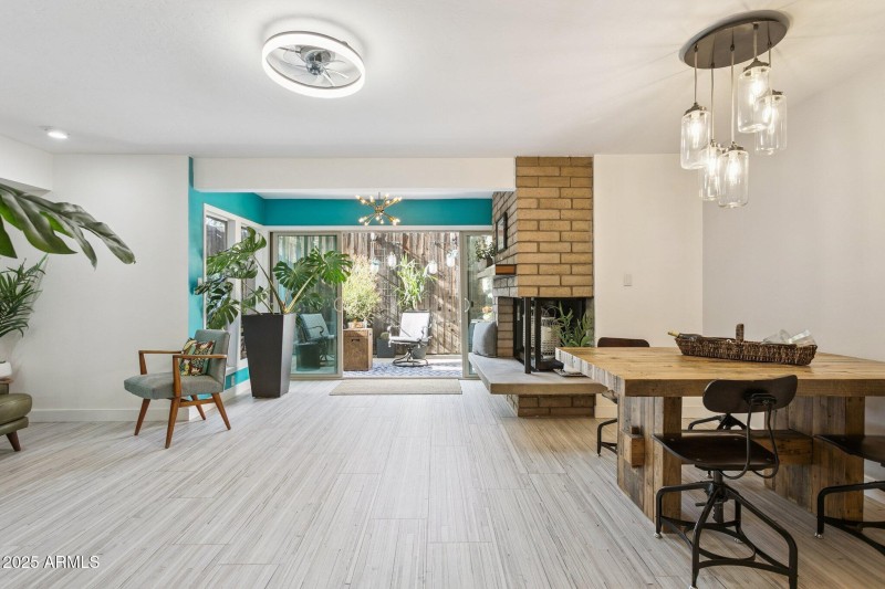 9-web-or-mls-110-w-missouri-ave-25