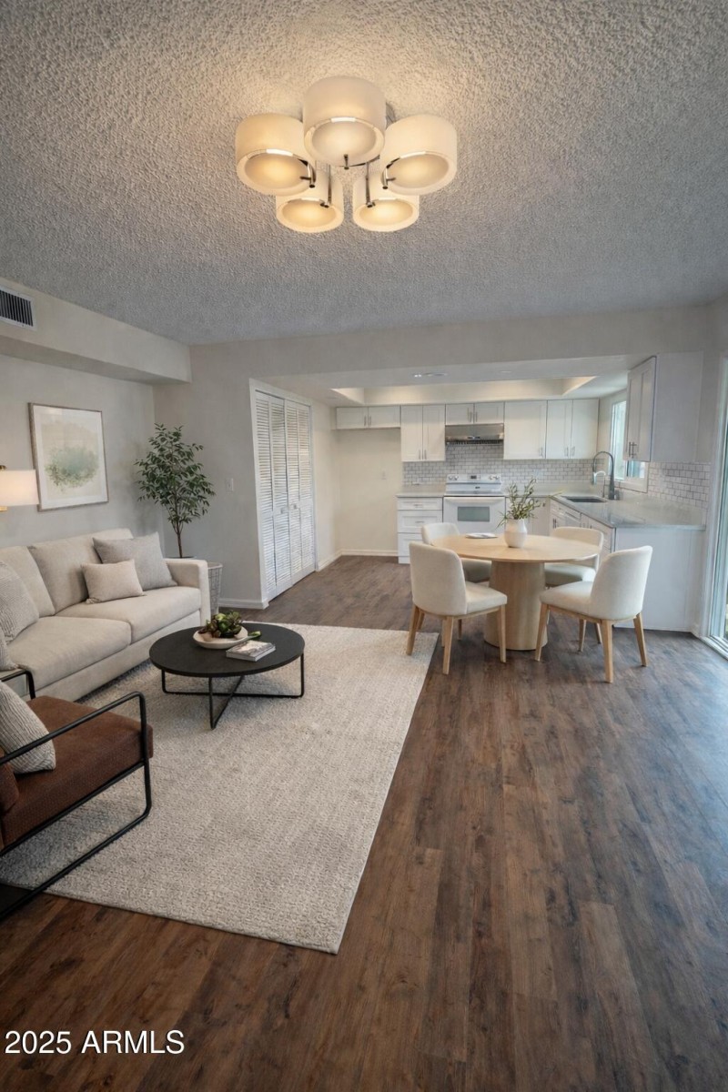 2B5F89D6-CCB5-4DA8-BD91-1BF79D2AC239