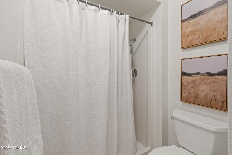 Bathroom with Tub/Shower Combination