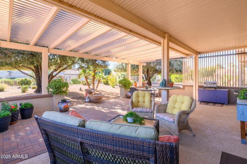 Spacious Patio