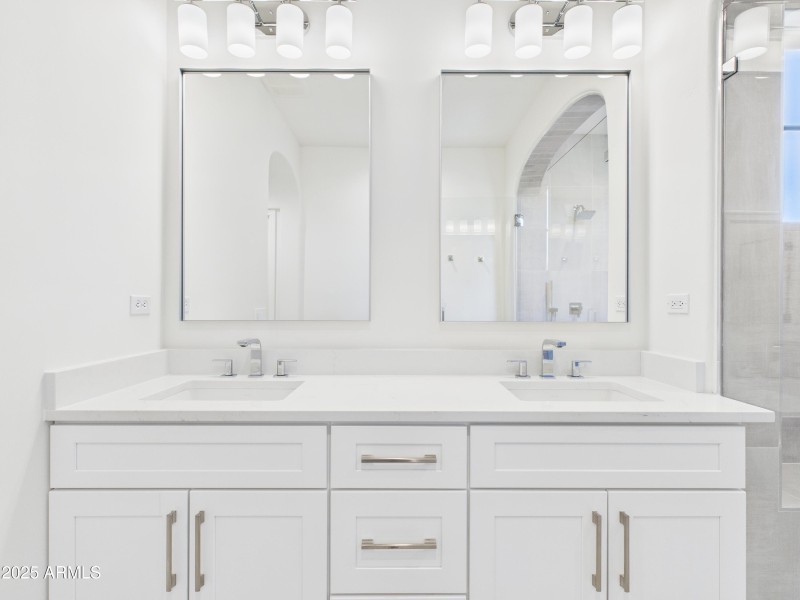 37 20704 N 90th PL Unit 1015 Primary Van