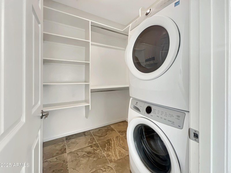 Mother-in-law suite Washer dryer