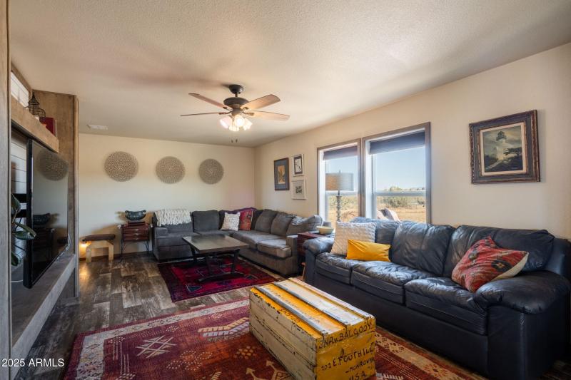 13-web-or-mls-2375-w-rd-1-s