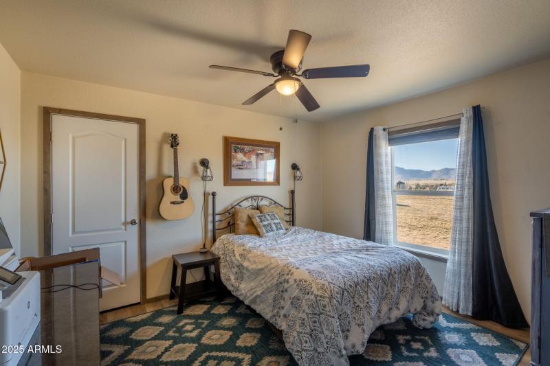 9-web-or-mls-2375-w-rd-1-s