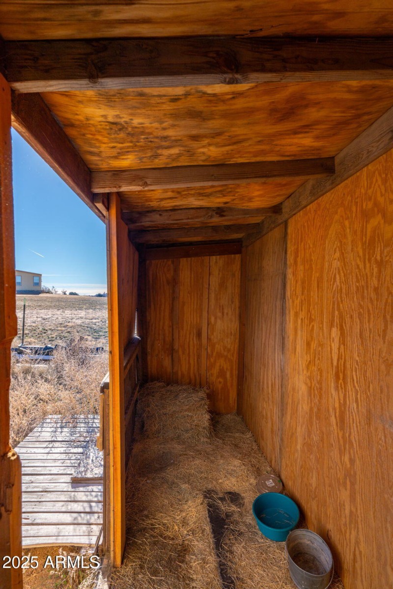 43-web-or-mls-2375-w-rd-1-s