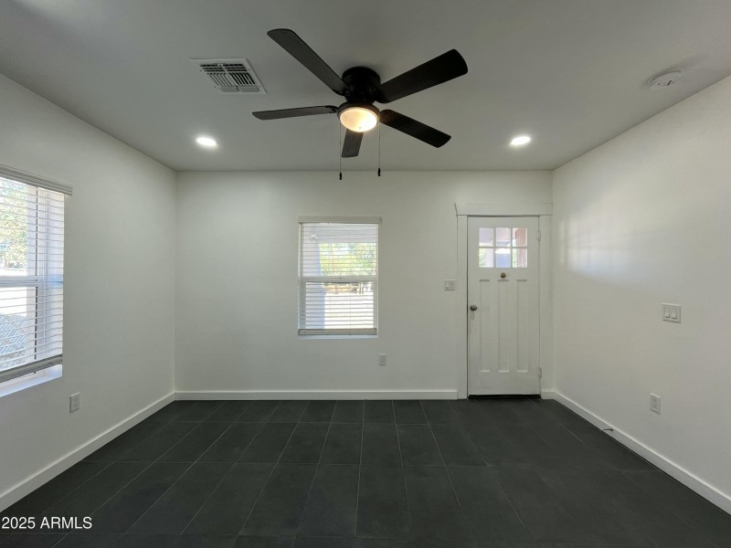 40EC199A-4DF0-45D6-8768-7A44008C54E8