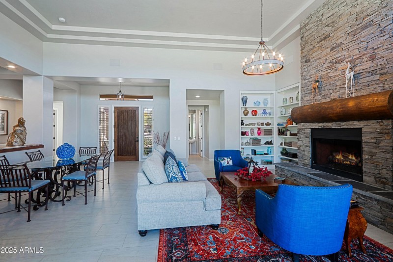 Living and Dining Room 7