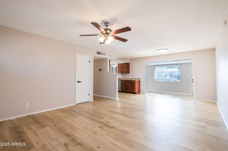 Matt-Cerchiai_2045-W-Sunnyside-Ave-17