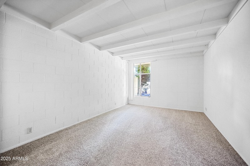 16-1101EBHR8-ocupix-