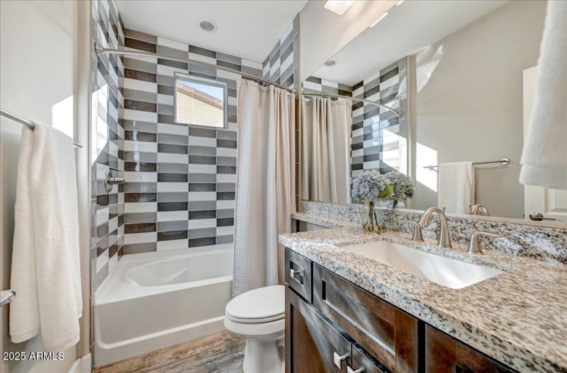 34-Guest Bath