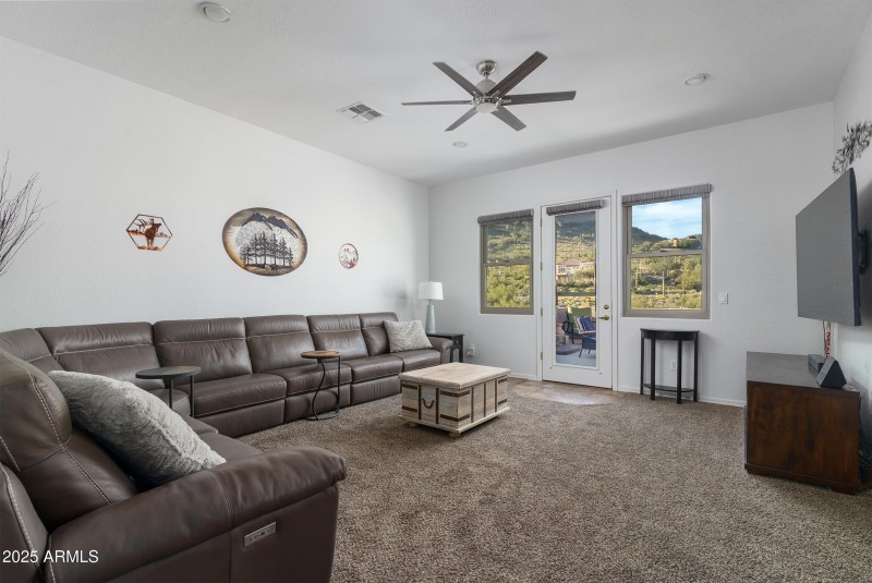 Upstairs loft out to view deck