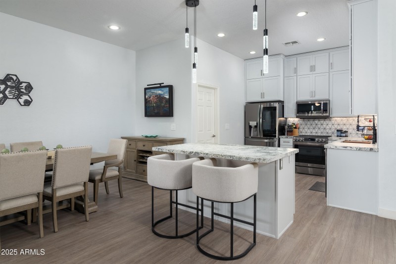 Beautiful new kitchen!