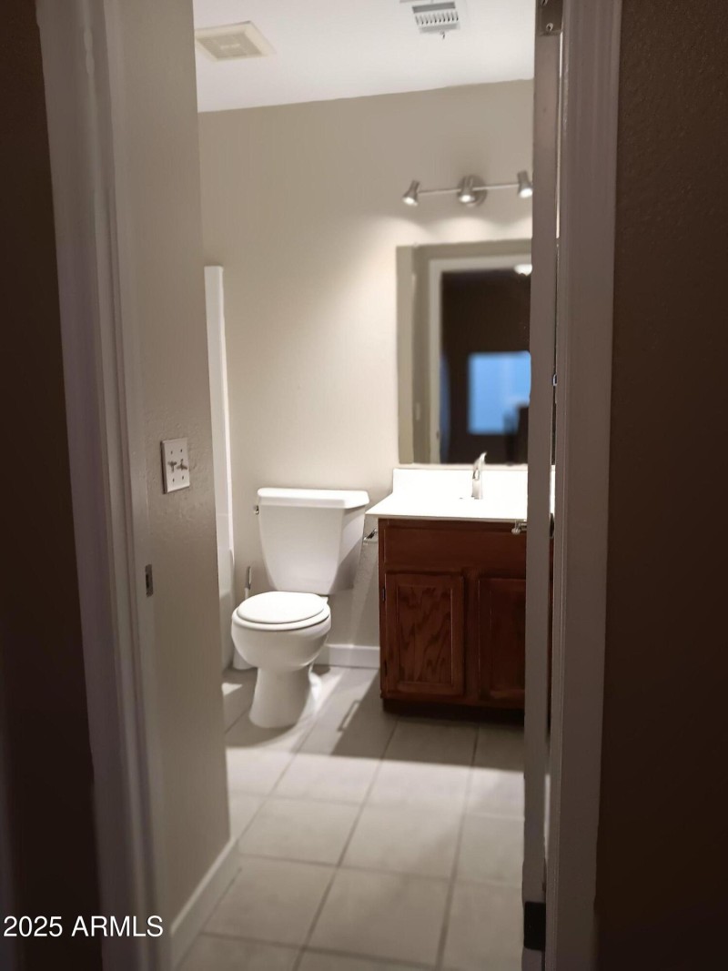 Hall bath with full tub