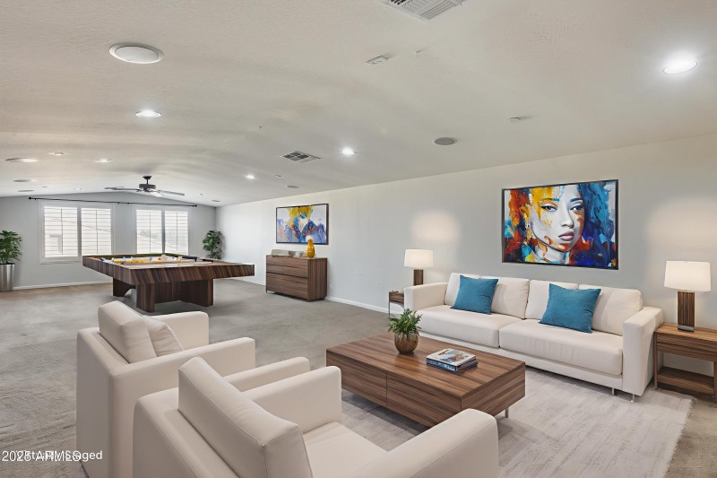 6 - Living Room - Standard - 10