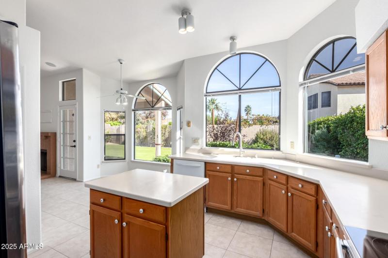 4 - Corrine (12 - 20 -25)