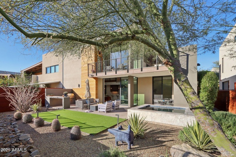 39-web-or-mls-E Cave Creek Rd 22-L1612-0