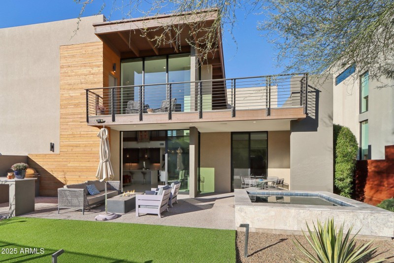 40-web-or-mls-E Cave Creek Rd 22-L1612-0