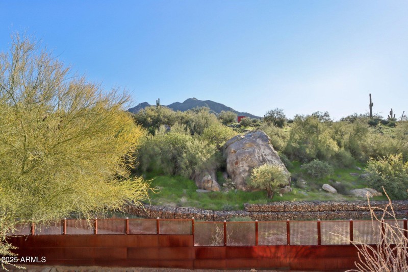53-web-or-mls-E Cave Creek Rd 22-L1612-0