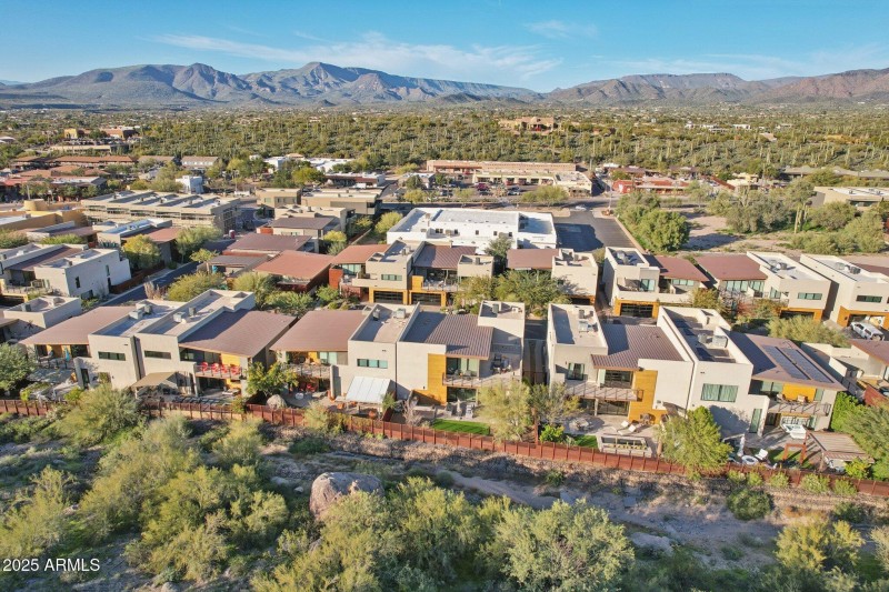 58-web-or-mls-E Cave Creek Rd 22-L1612-0