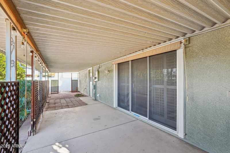 33-web-or-mls-W Jacaranda Dr-S2112-034