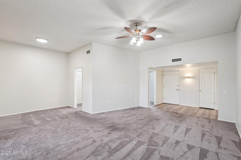 8-web-or-mls-W Jacaranda Dr-S2112-009