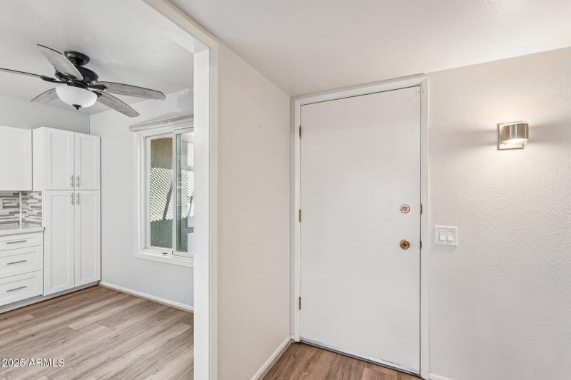 15-web-or-mls-W Jacaranda Dr-S2112-016