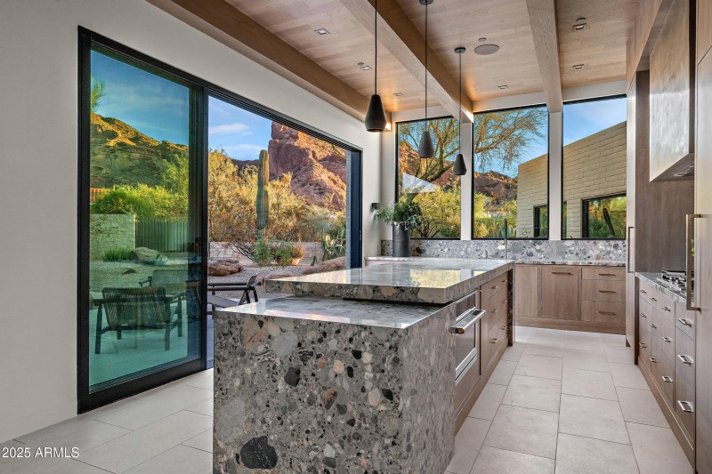Large Chef's Kitchen w/ mountain views