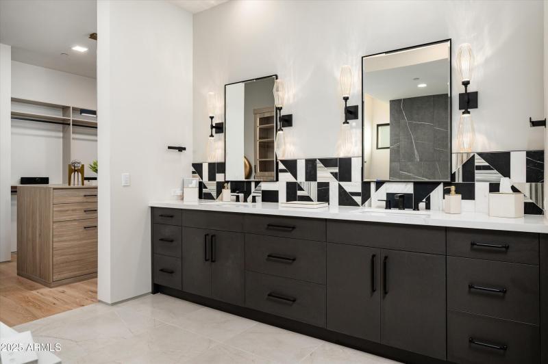 022_Primary Bathroom