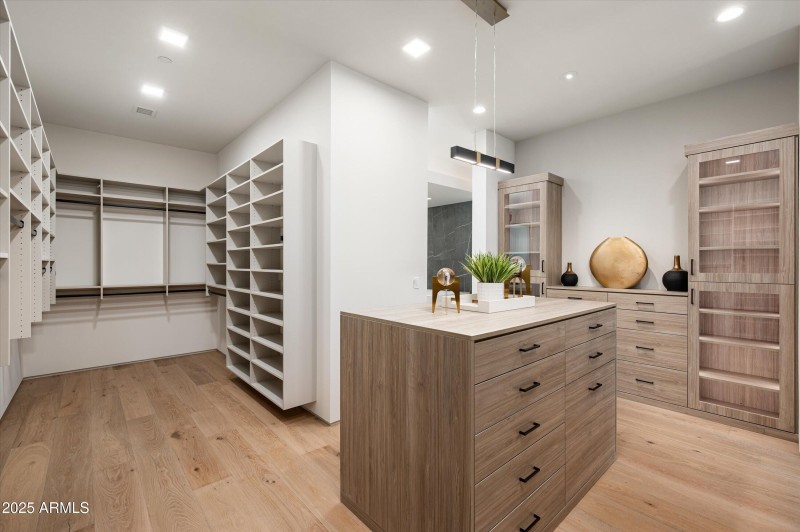 023_Primary Walkin Closet