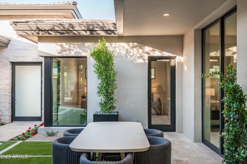 029_Courtyard Casita Entrance