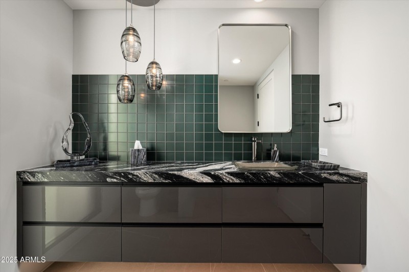 036_Casita 2Office Bathroom