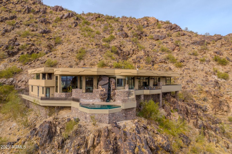 The Pinnacle of Luxury Living