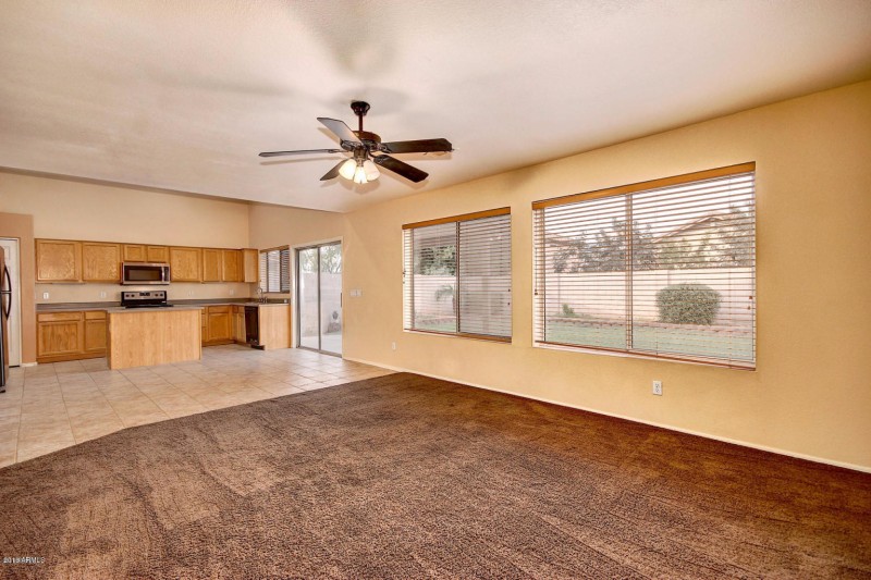 20161101161221260734000000-o