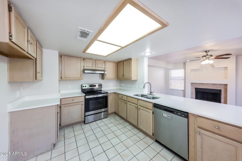 009-photo-kitchen-15030682