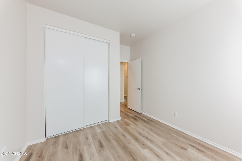 020-photo-bedroom-15030194