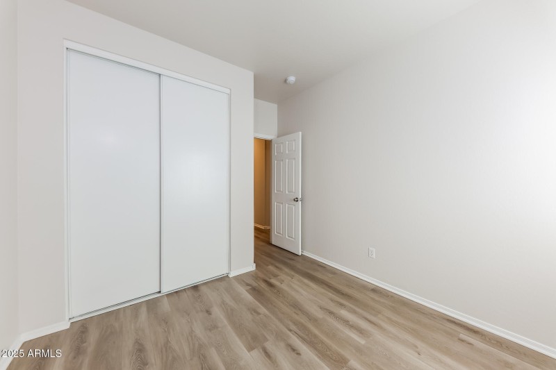 022-photo-bedroom-15030196