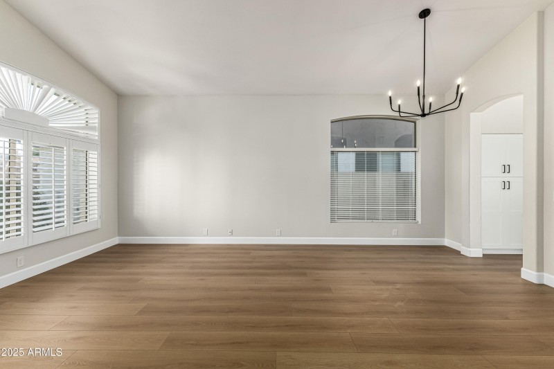 Living/Dining Flex Space