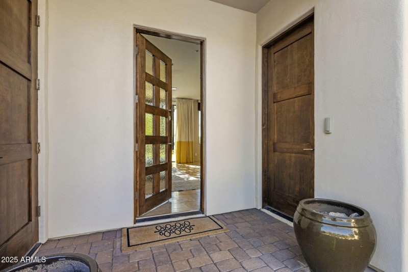 Entry to casita from driveway