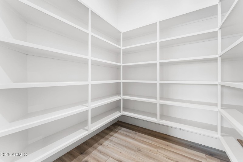 Walk in Pantry