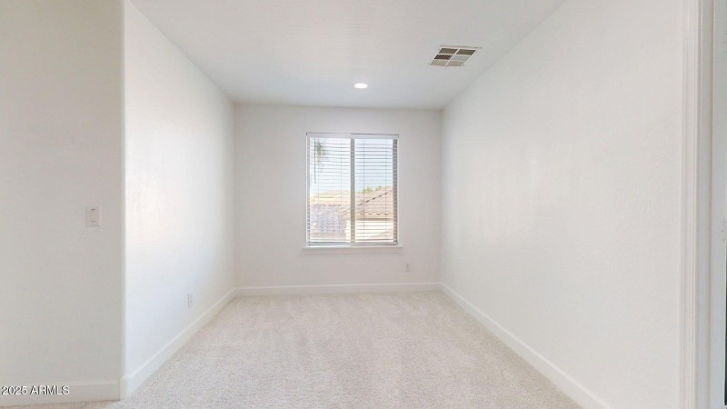 269-S-165th-Dr-12222025_092255