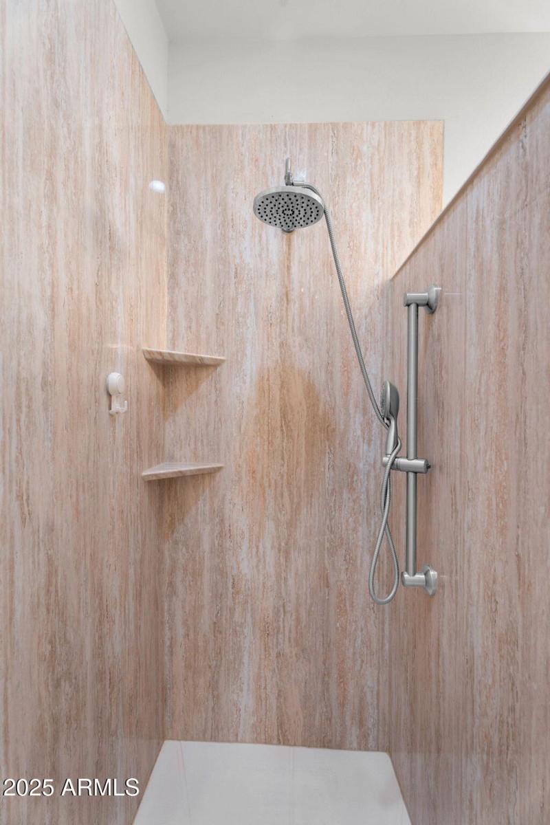 26-web-or-mls-712 E Myrtle Pass-26